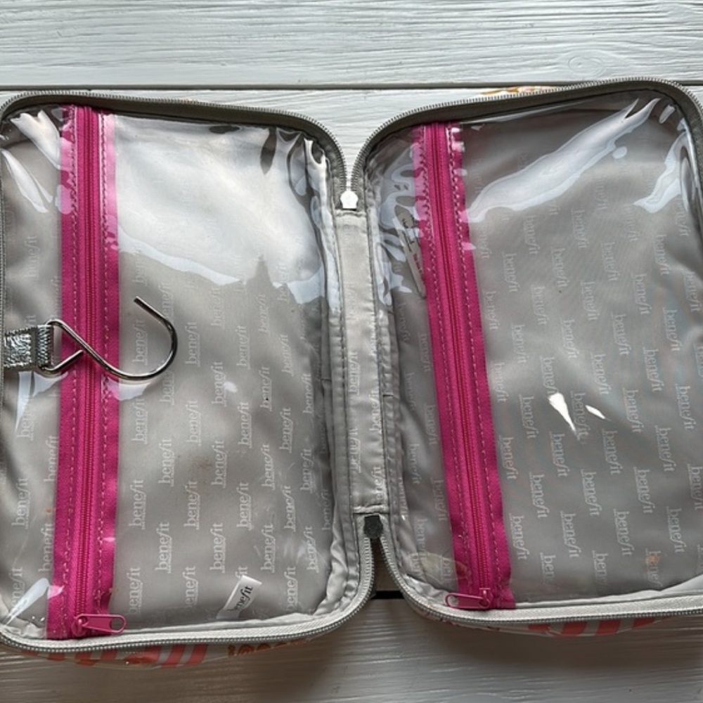 Benefit Cosmetics Case - Picture 5 of 5